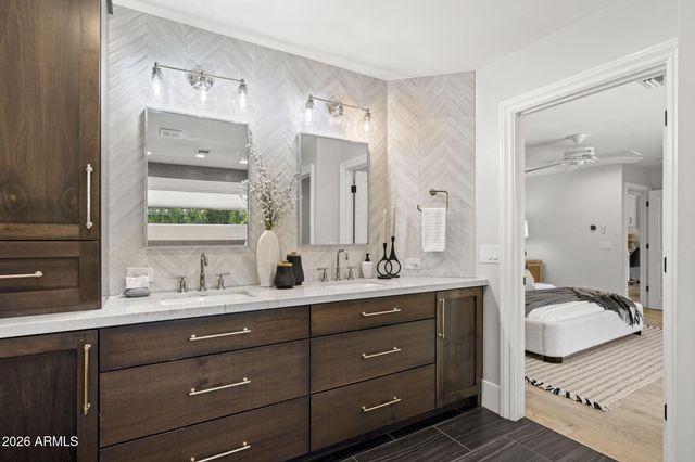 5231 N 42ND Place, Phoenix, AZ 85018