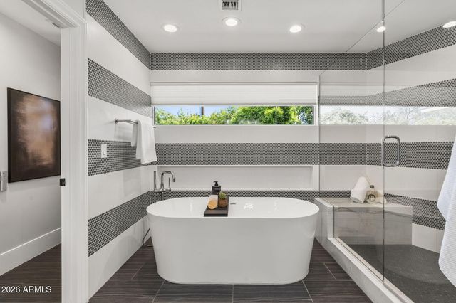 5231 N 42ND Place, Phoenix, AZ 85018