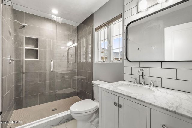 5231 N 42ND Place, Phoenix, AZ 85018