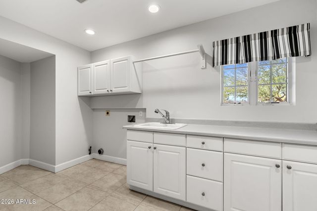 5231 N 42ND Place, Phoenix, AZ 85018