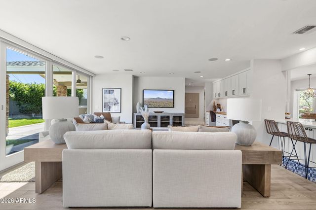 5231 N 42ND Place, Phoenix, AZ 85018