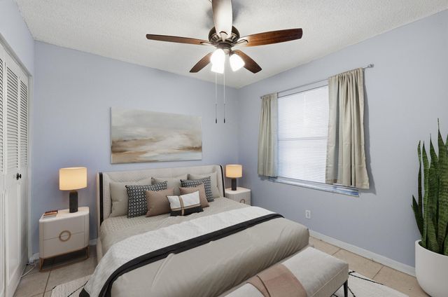 7142 Golf Colony Court 102, Lake Worth, FL 33467