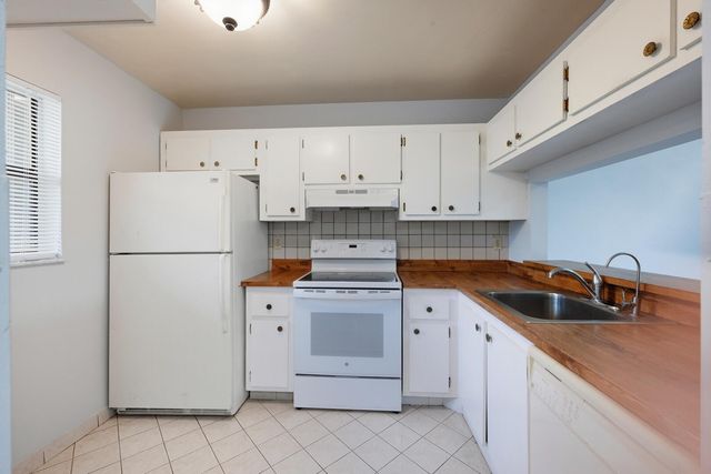 7142 Golf Colony Court 102, Lake Worth, FL 33467