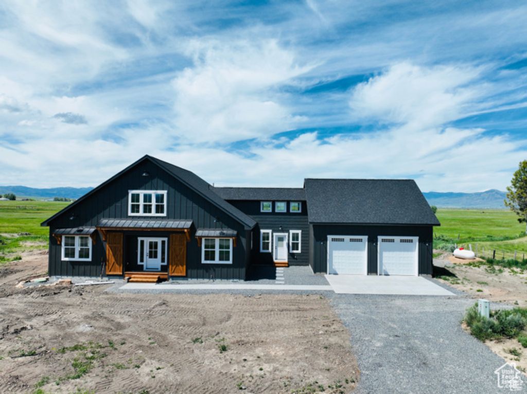 295 E 2ND, Paris, ID 83261