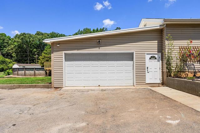3100 Powdersville Road, Easley, SC 29642