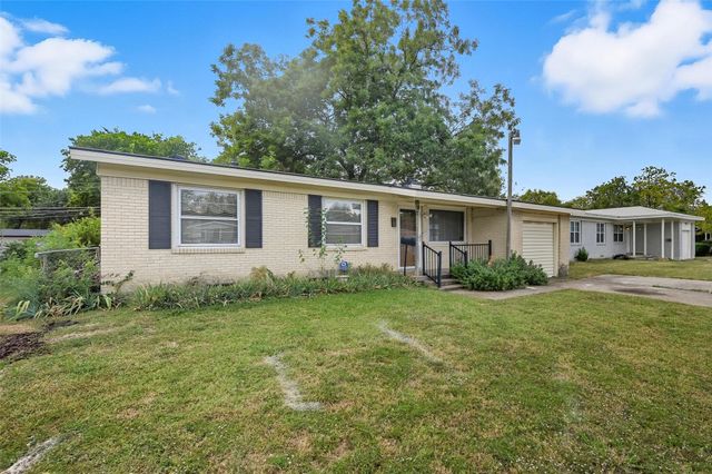 3130 Healey Drive, Dallas, TX 75228