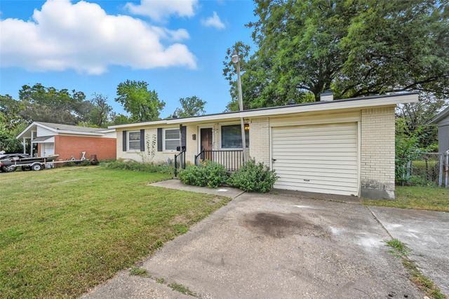 3130 Healey Drive, Dallas, TX 75228