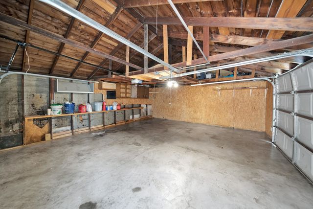 8053 S Kenton Avenue, Chicago, IL 60652