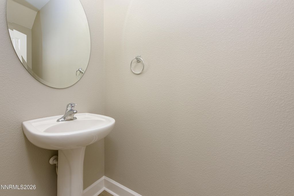 Image 10 of property listing at 1221 Fonterra Way, Carson City, NV 89701