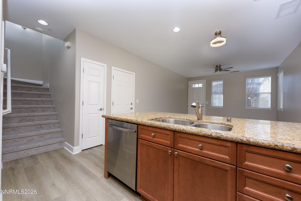 Image 9 of property listing at 1221 Fonterra Way, Carson City, NV 89701