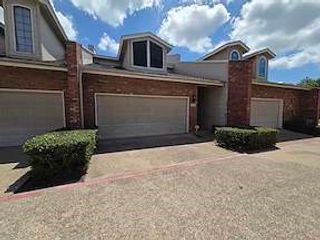 5839 Lake Point Drive, Arlington, TX 76016