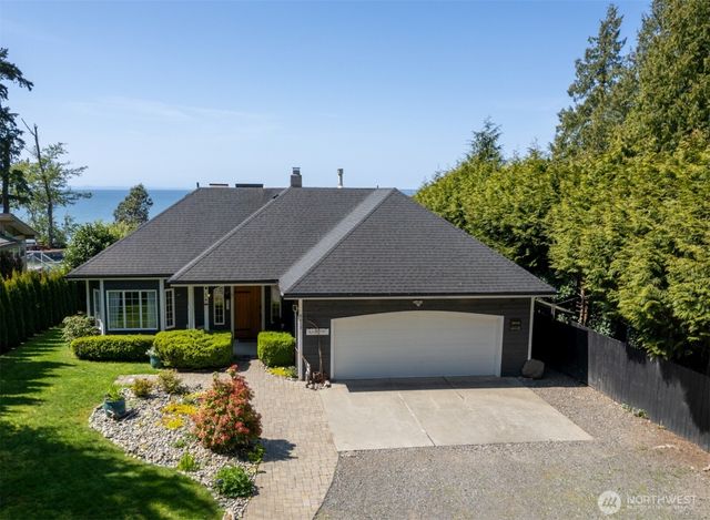 8613 Semiahmoo Drive, Blaine, WA 98230