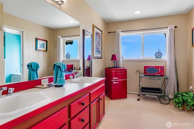 8613 Semiahmoo Drive, Blaine, WA 98230