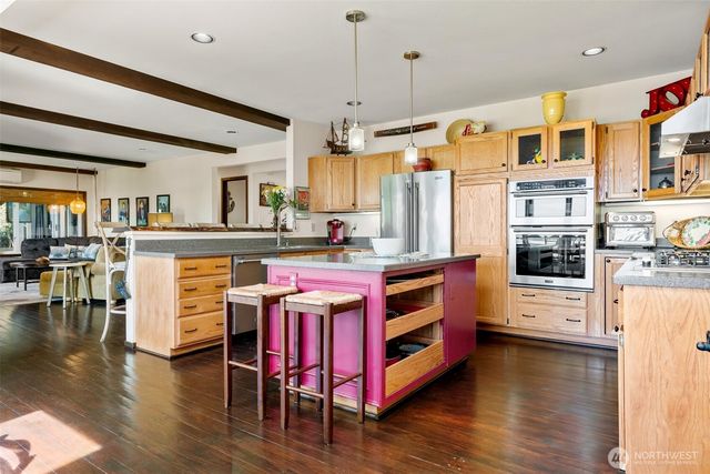 8613 Semiahmoo Drive, Blaine, WA 98230