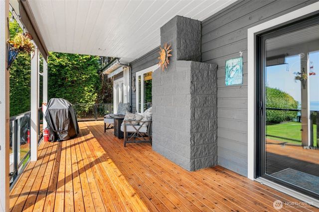 8613 Semiahmoo Drive, Blaine, WA 98230