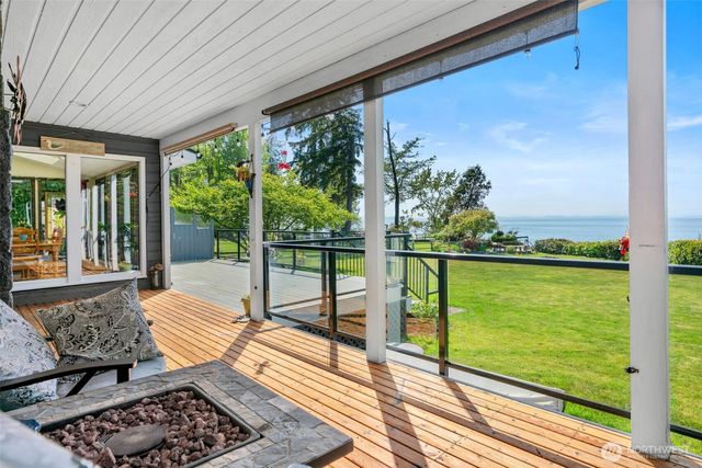 8613 Semiahmoo Drive, Blaine, WA 98230