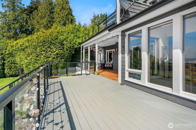 8613 Semiahmoo Drive, Blaine, WA 98230