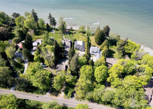 8613 Semiahmoo Drive, Blaine, WA 98230