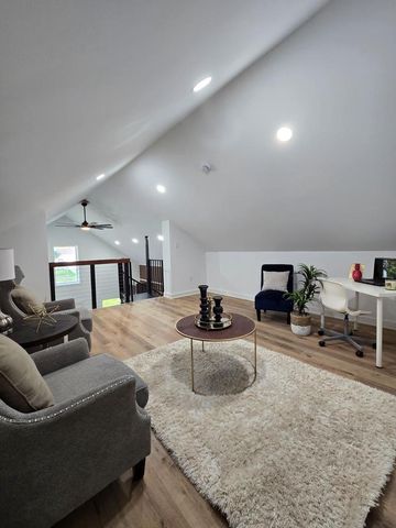 5766 N 42nd STREET, Milwaukee, WI 53209