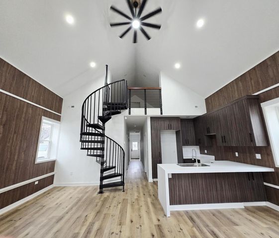 5766 N 42nd STREET, Milwaukee, WI 53209