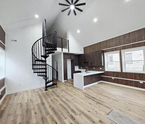 5766 N 42nd STREET, Milwaukee, WI 53209