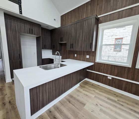 5766 N 42nd STREET, Milwaukee, WI 53209