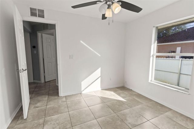 2710 25TH STREET SW, Lehigh Acres, FL 33976