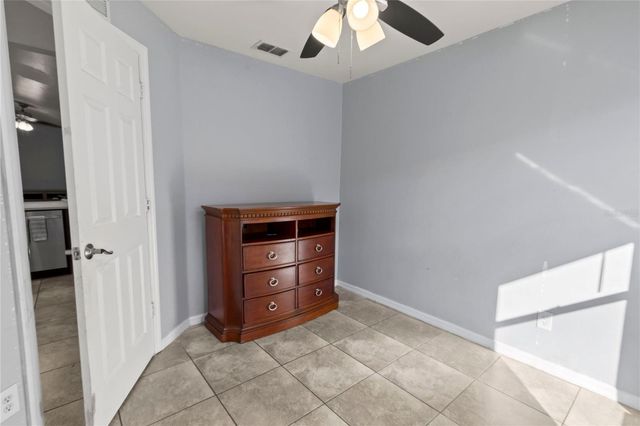 2710 25TH STREET SW, Lehigh Acres, FL 33976