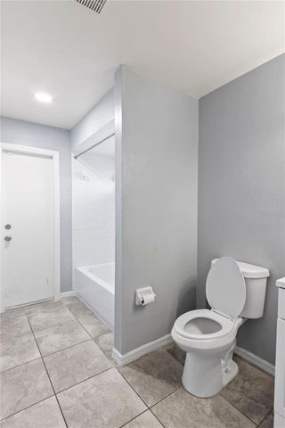 2710 25TH STREET SW, Lehigh Acres, FL 33976