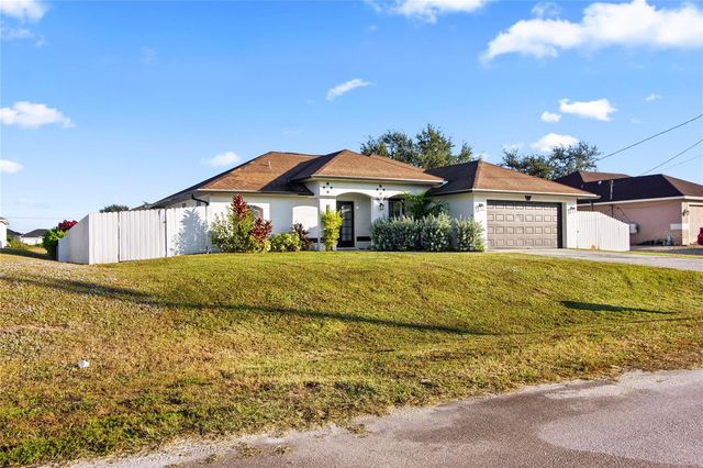 2710 25TH STREET SW, Lehigh Acres, FL 33976