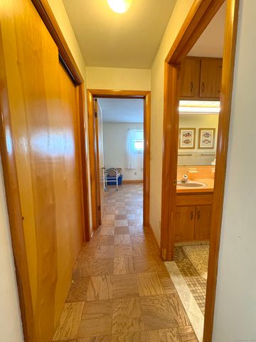 80 Washington Avenue, Torrington, CT 06790