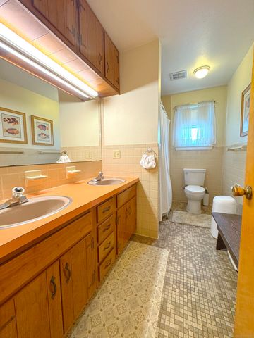 80 Washington Avenue, Torrington, CT 06790