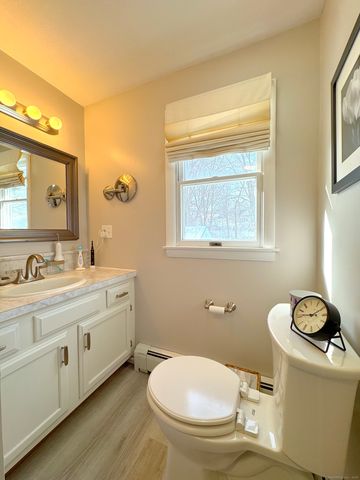 80 Washington Avenue, Torrington, CT 06790