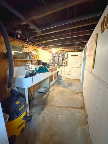 80 Washington Avenue, Torrington, CT 06790