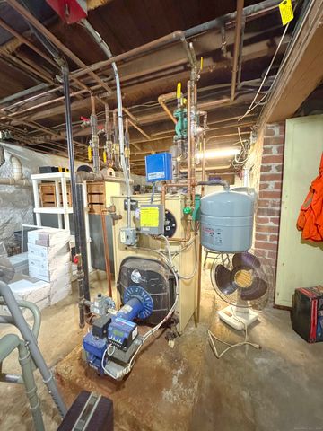 80 Washington Avenue, Torrington, CT 06790