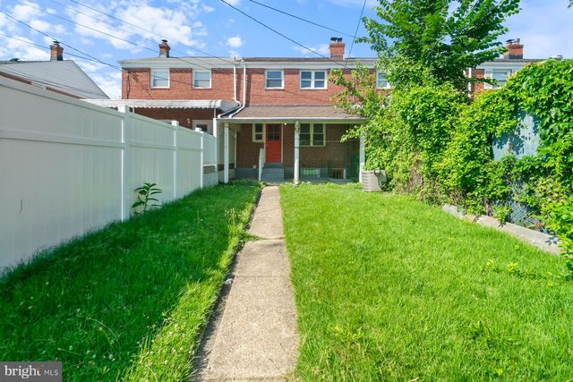 2754 MOORGATE RD, Dundalk, MD 21222