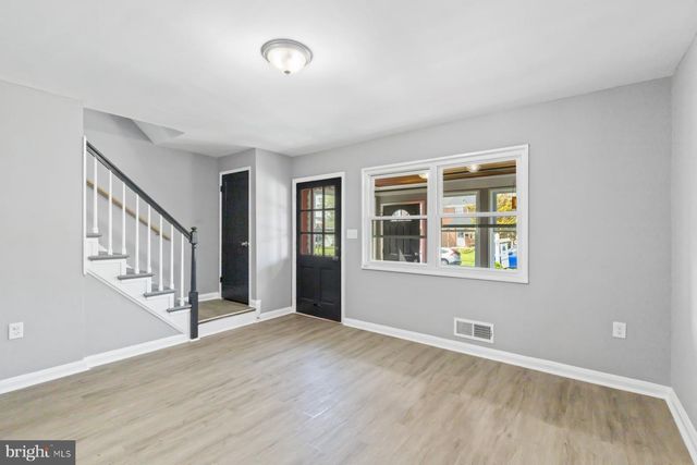 2754 MOORGATE RD, Dundalk, MD 21222