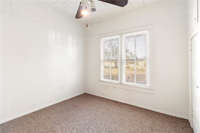 7964 FM 141, Dime Box, TX 77853