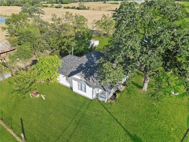 7964 FM 141, Dime Box, TX 77853