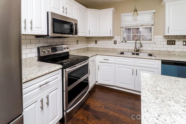 7510 Hubbard Woods Road, Charlotte, NC 28269