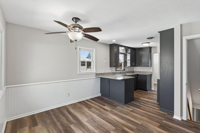 289 89th Avenue NE, Blaine, MN 55434