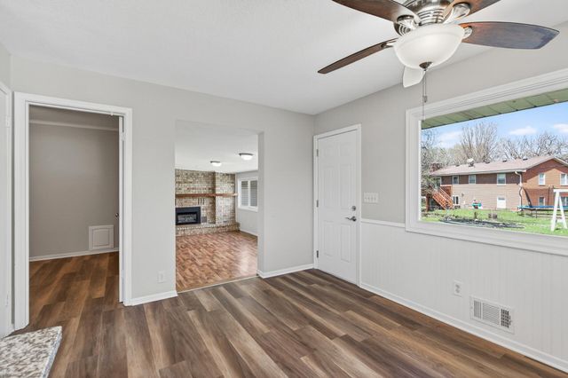 289 89th Avenue NE, Blaine, MN 55434