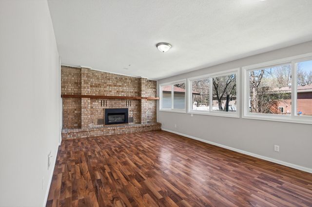 289 89th Avenue NE, Blaine, MN 55434