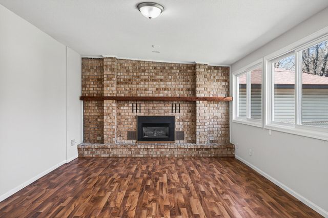 289 89th Avenue NE, Blaine, MN 55434