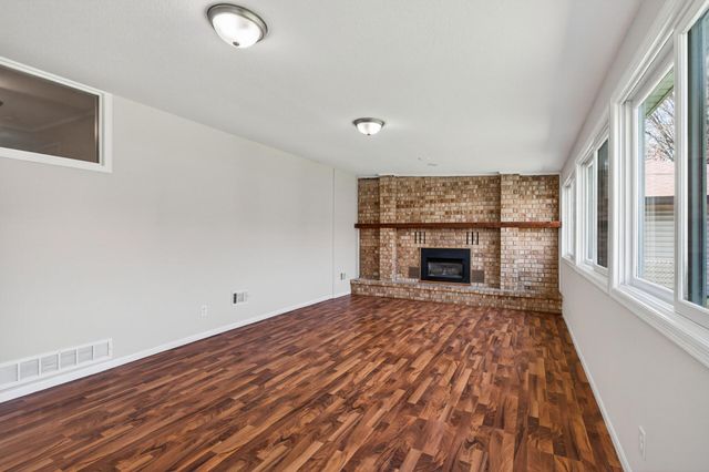 289 89th Avenue NE, Blaine, MN 55434