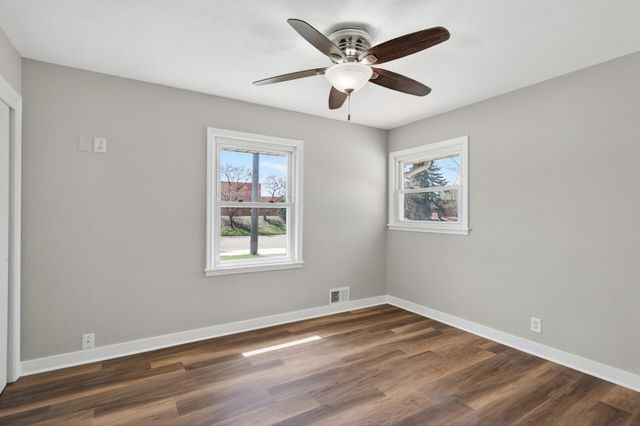 289 89th Avenue NE, Blaine, MN 55434