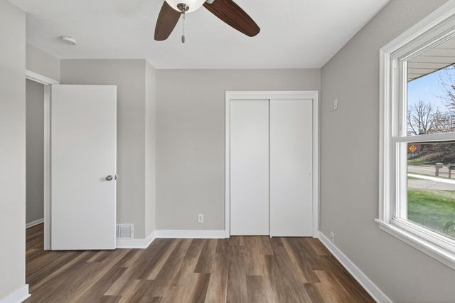 289 89th Avenue NE, Blaine, MN 55434