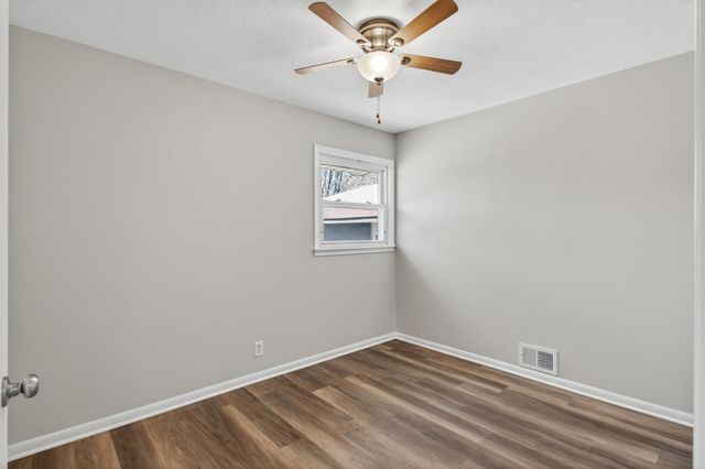 289 89th Avenue NE, Blaine, MN 55434