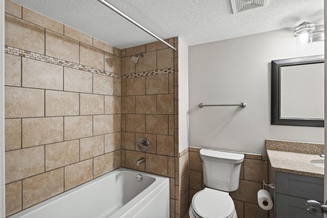 289 89th Avenue NE, Blaine, MN 55434