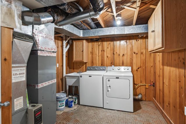 289 89th Avenue NE, Blaine, MN 55434